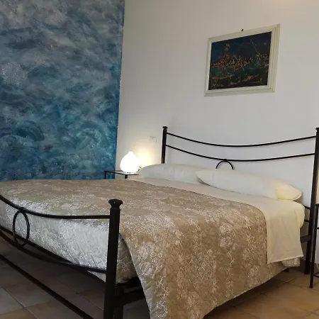 La Zavorrina Oda ve Kahvaltı