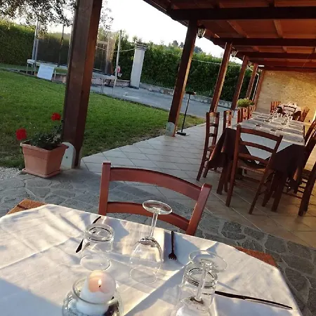 Oda ve Kahvaltı La Zavorrina Monsampolo Del Tronto