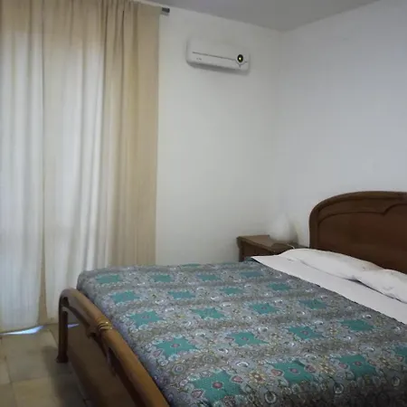 La Zavorrina Oda ve Kahvaltı Monsampolo Del Tronto