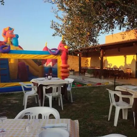 La Zavorrina Oda ve Kahvaltı *