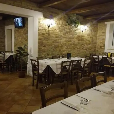 La Zavorrina Oda ve Kahvaltı *